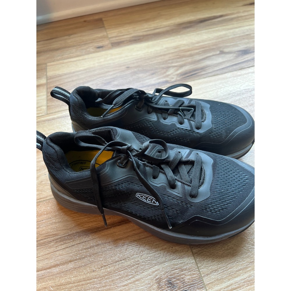 KEEN Utility Work Shoes Wm 9 Black Vista Energy EH Carbon Fiber Toe Sneakers